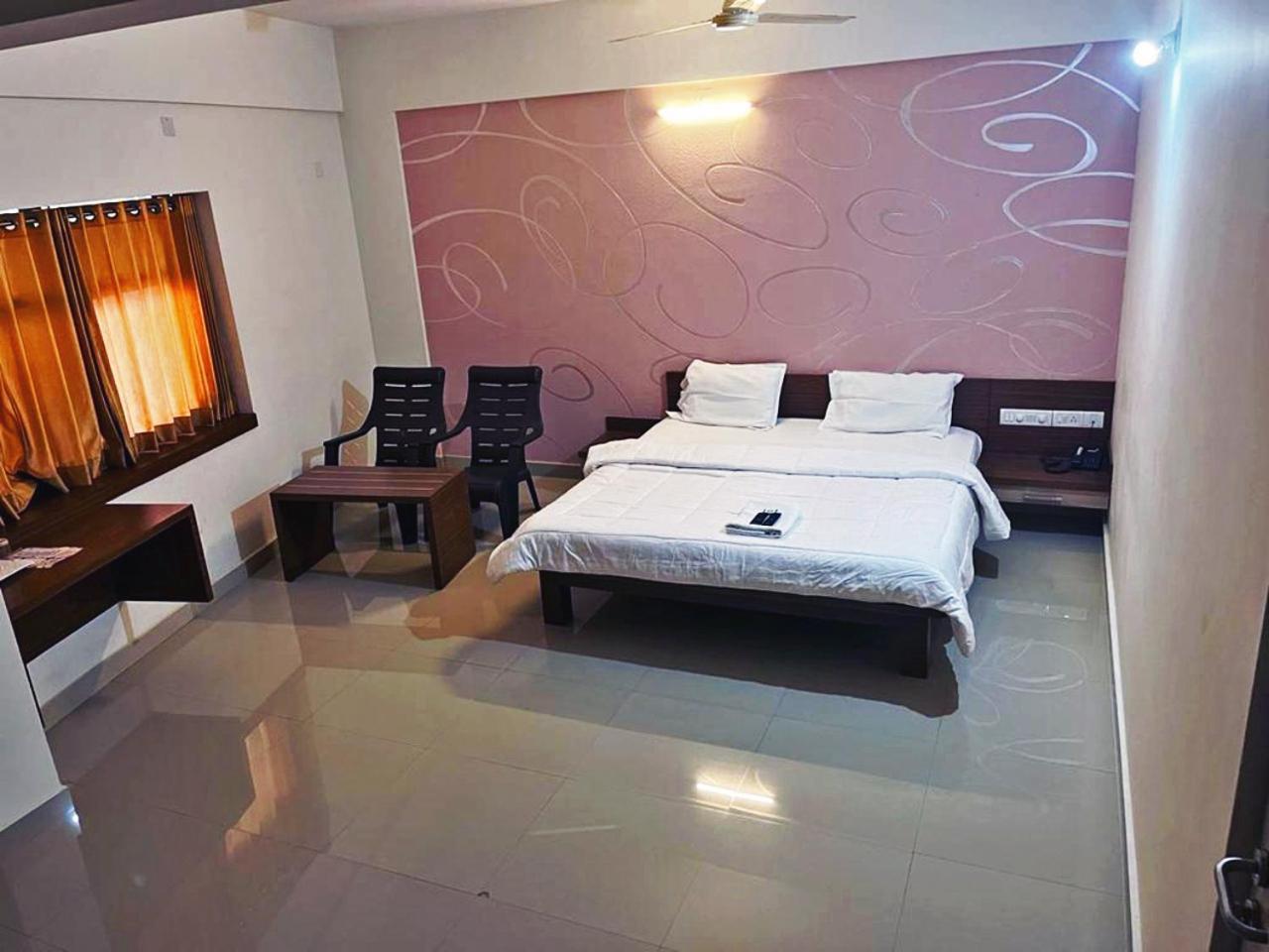 Hotel Radha Pangala Экстерьер фото
